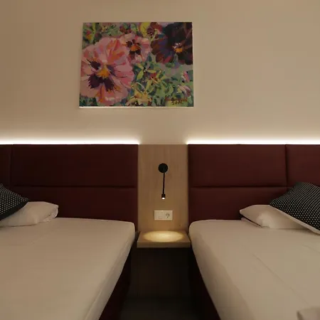 Galeria Airport Szálloda 4*