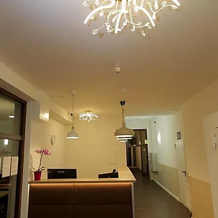 Galeria Airport מלון