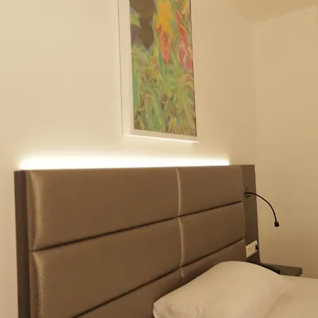 Hotel Galeria Airport